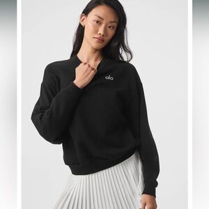 ALO YOGA ACCOLADE CREW NECK PULLOVER